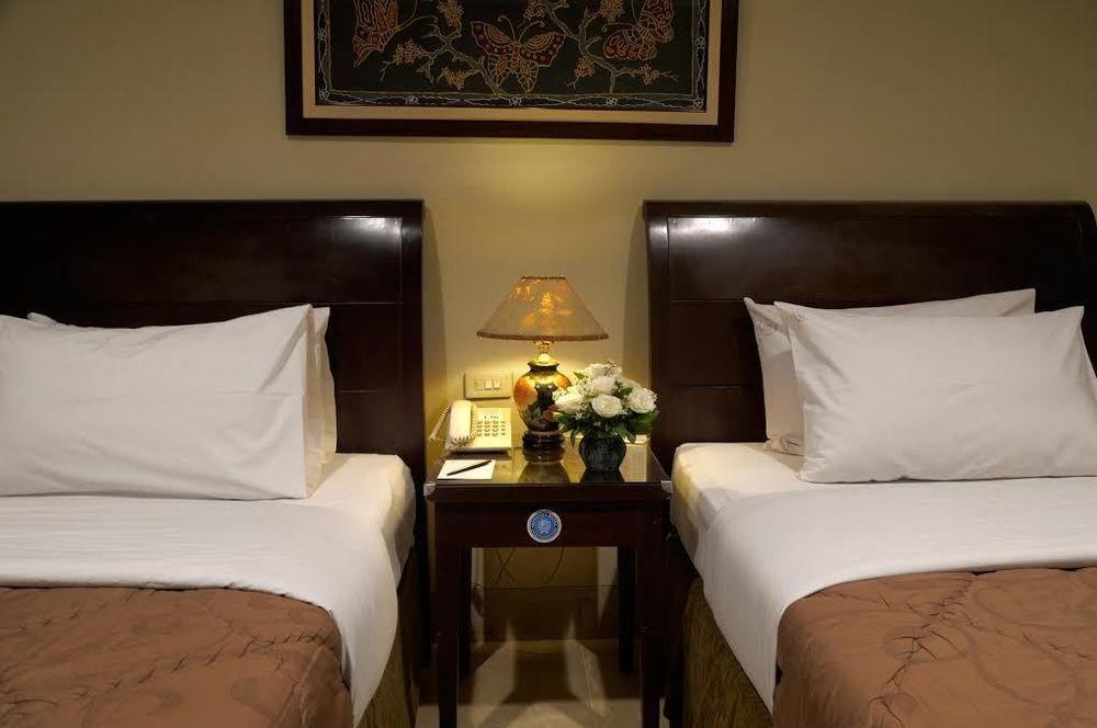 Capital O 534 Sriwijaya Hotel Jakarta Exterior foto