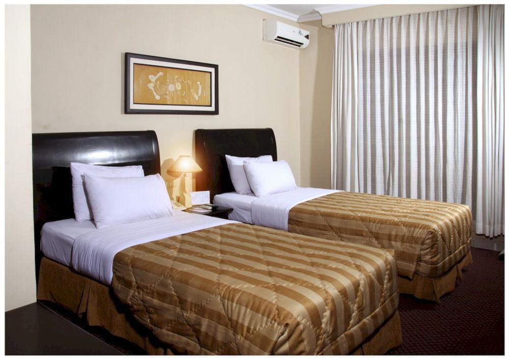 Capital O 534 Sriwijaya Hotel Jakarta Exterior foto